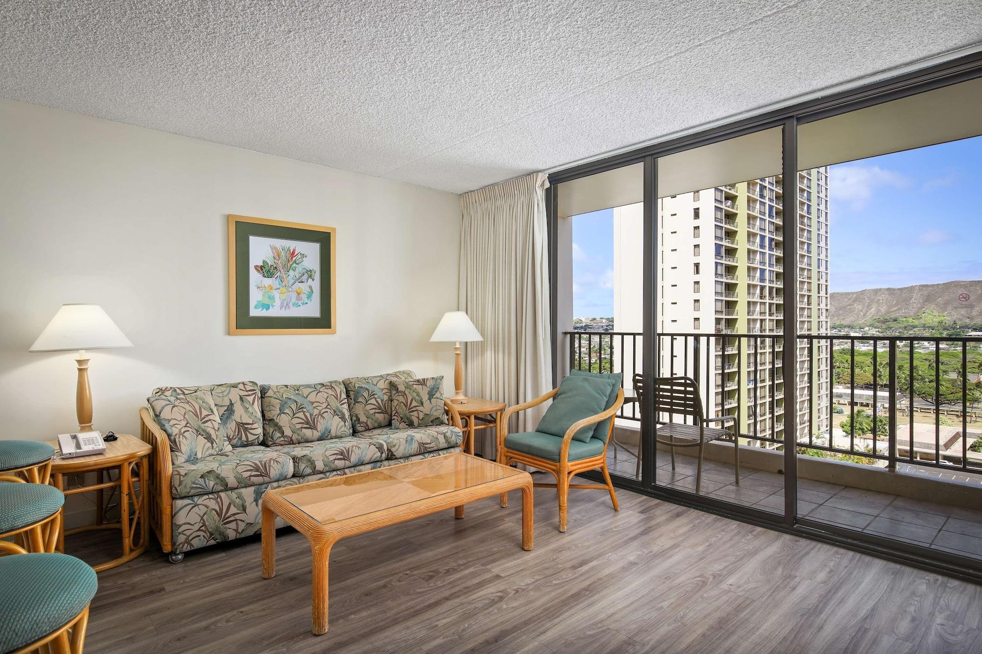 Апарт готель Aston At The Waikiki Banyan Гонолулу Екстер'єр фото